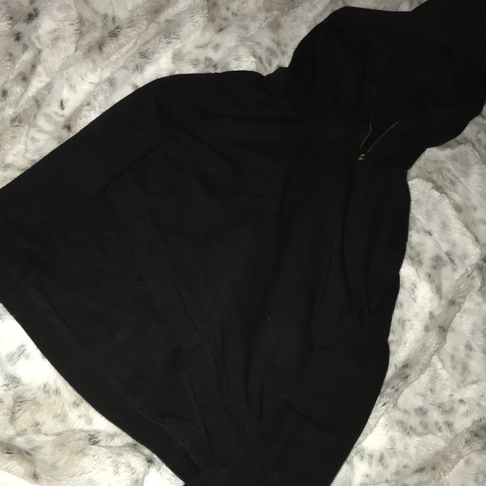 Hooded zip crop top long sleeve